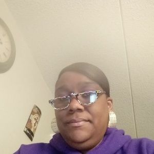 Meet your Posher, Sherry